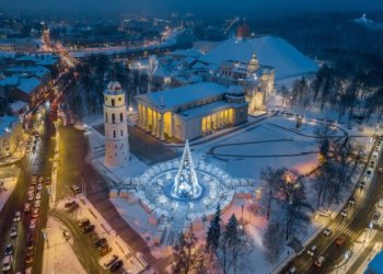 Į Kalėdų eglės įžiebimo šventę Vilniuje – dažnesniu ir talpesniu viešuoju transportu
