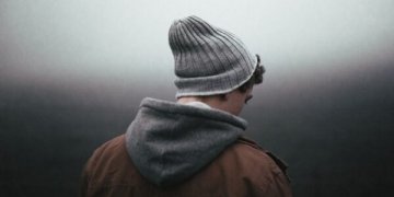 Vaikas bėga iš namų: bausti ar padėti?