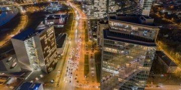 Spūstys prieš Kalėdas: kaip judėti mieste?