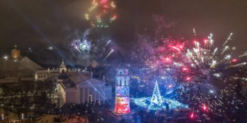 Įspūdingos 2020-ųjų sutiktuvės Vilniuje: unikali 3D instaliacija ir fejerverkų šou