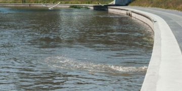 „Vilniaus vandenų“ valytose nuotekose aplinkosaugininkai rado plastiko, viršyta azoto riba