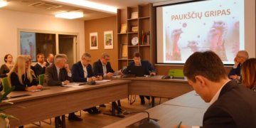 Lietuvos paukštininkystės atstovai nerimauja dėl Lenkijos paukščių gripo –  susitiko su VMVT