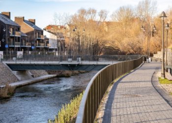 Užupio ir Paupio krantus sujungė naujas pėsčiųjų tiltas