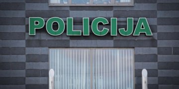 Policijos komentaras dėl konflikto Trispalvės al.