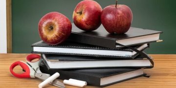 Du „valstiečiai“ siūlo, kad mokyklos galėtų būti pertvarkomos tik pritariant bendruomenei