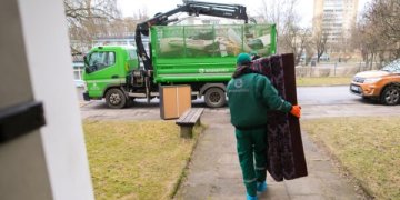 vilniečiams: mieste didelių gabaritų atliekos vežamos nemokamai