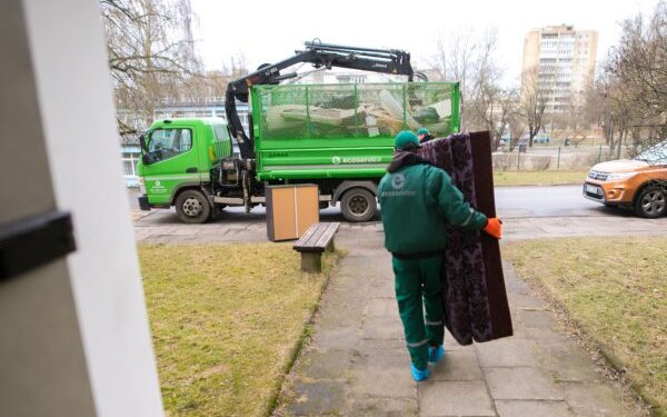 vilniečiams: mieste didelių gabaritų atliekos vežamos nemokamai