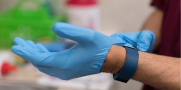 Vienkartinės pirštinės: lateksinės, nitrilinės, vinilinės. Kaip išsirinkti tinkamas?