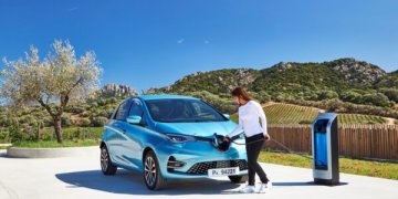 Įkraunamas Renault Zoe