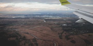 airBaltic-airplane