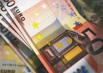 kas galės pasinaudoti subsidijomis paskelbus prastovą