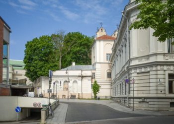 Vilnius nuo šiol turės Justino Marcinkevičiaus vardo skverą