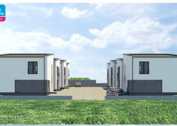 Neapsigaukite: vystytojas neteisėtai pardavinėja aštuonis vienbučius namus vieno namo sklype