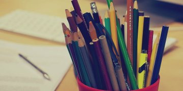 Mokyklos atveria duris: kaip elgtis pradinukų ir vaikų su negalia tėvams