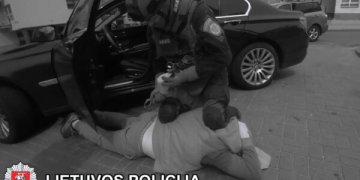 policija