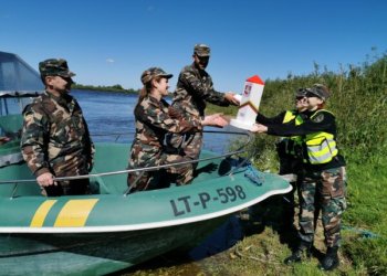 Valstybės sienos ženklo kelionė aplink Lietuvą pasieniu baigta