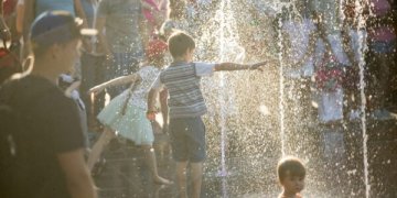 Įspūdžių visai vasarai – 10 tūkst. vaikų stovyklaus net 150 savivaldybės remiamų stovyklų