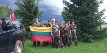 VSAT Vilniaus pasienio rinktinės padaliniai giedojo tautišką giesmę