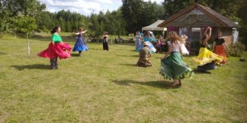 Amatų ir mainų šventė Karališkių kaime