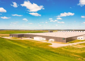 Naujoji „Vilniaus baldų” gamykla pradeda darbą: gamybos pajėgumus bendrovė augins dvigubai