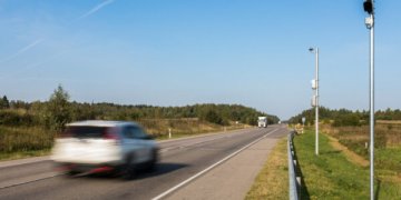 Pasirašyta sutartis dėl 112 naujų vidutinio greičio matuoklių įrengimo