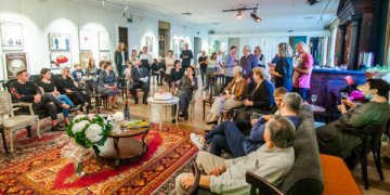 Vilniaus mažajame teatre jaukiai ir šiltai pasveikinta jubiliejų šventusi Eglė Gabrėnaitė