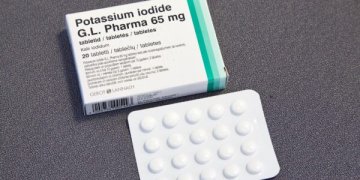 Sostinėje nuo antradienio pradedamos dalyti jodo tabletės: vilniečiai jas nemokamai galės atsiimti vaistinėse