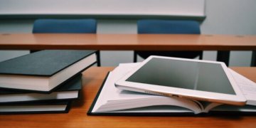 Kas kiša koją sklandžiam mokyklų pasiruošimui nuotoliniam mokslui?