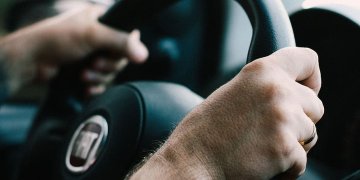 Nustatyti COVID-19 atvejai „Regitros“ darbuotojams Vilniuje