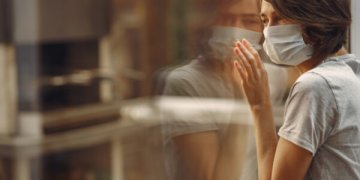 Covid 19 izoliacija po kotakto