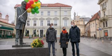 Jono Basanavičiaus paminklas