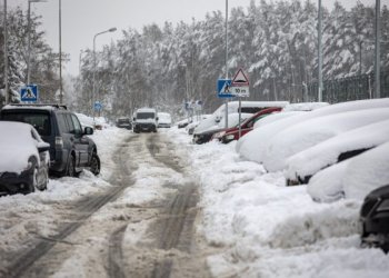 Vilnius nesitaikstys su netinkamai prižiūrimais kiemais ir šaligatviais – rangovams gresia baudos