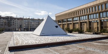 Seimo fontano likimas – Seimo rankose