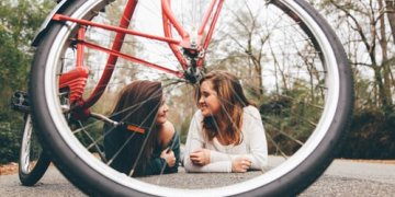 Psichologė pataria, kaip sutarti su maištaujančiais paaugliais