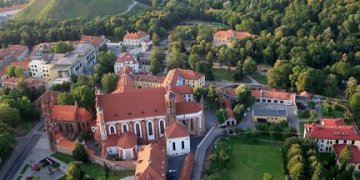 Efektyvinant veiklą, „Vilniaus vandenys“ parduoda dalį nenaudojamų Bernardinų sode veikiančios Sereikiškių vandenvietės statinių