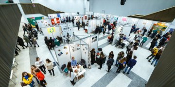 Problemas moksleiviai sprendžia kurdami verslus ir išnaudodami technologijas