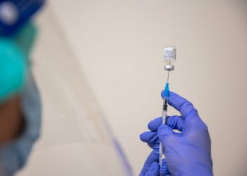 Vilnius kviečia vakcinacijai registruoti darbuotojus, kontaktuojančius su klientais