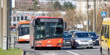Į vakcinacijos centrą „Litexpo” – specialiais 100 ir 200 autobusų maršrutais