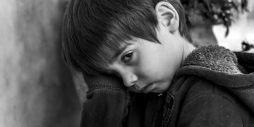 Vaiko teisių gynėjai: girtaujančių tėvų vaikai turi be galo daug nuoskaudų, kurias išgydyti sunku, bet susitelkus visiems – įmanoma