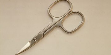 manikiūro žirklutės