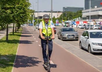 Parkavimo kontrolieriai_ant paspirtuku (1)