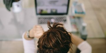 Mobingas darbe: kaip jį atpažinti?