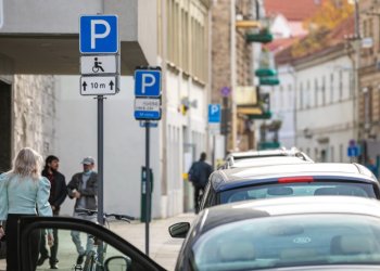 Vilniaus centre ir patogiai viešuoju transportu pasiekiamose teritorijose mažės parkavimo vietų įrengimo koeficientai