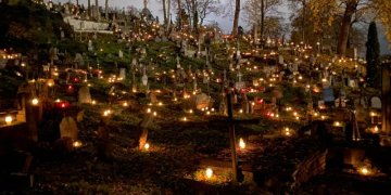 Visuomeninė Rasų kapinių draugija kviečia prisijungti prie rudeninių akcijų