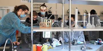 įrengta laboratorija