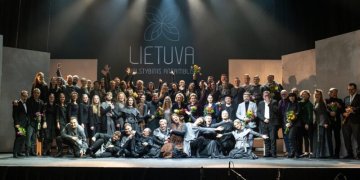 Ansamblis „Lietuva“