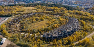 Vilniaus savivaldybė išsaugos 150 savaiminukų, augančių Daugiafunkcio komplekso teritorijoje