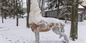 Nauja instaliacija „Vilkas avies kailyje” primins apie vertybių pasirinkimą ir buvimą savimi