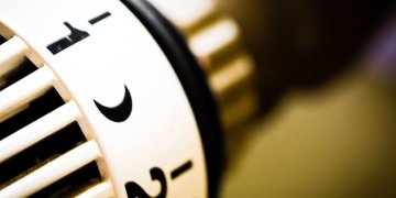 Šildymo sezonas. Vilniaus rajono savivaldybė pataria, kaip sutaupyti