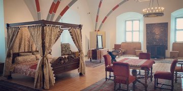 Valdovų rūmų muziejuje lankytojams – pažintis su „Netflix“ filmo scenografija